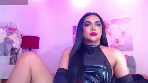 CALL ME STELLA online show from March 3, 5:02 am