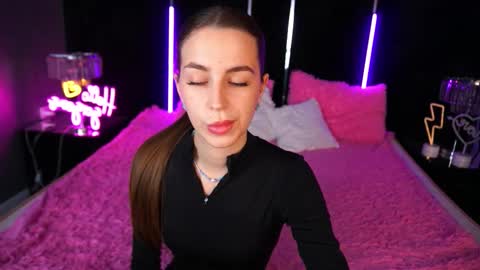Snapshot of stellahoneywell chatting on October 16, 6:58 am stellahoneywell online show from October 16, 6:58 am