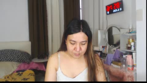 Snapshot of stellahugets chatting on June 13, 12:52 am Stella online show from June 13, 12:52 am
