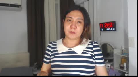 Snapshot of stellahugets chatting on June 15, 10:45 pm Stella online show from June 15, 10:45 pm