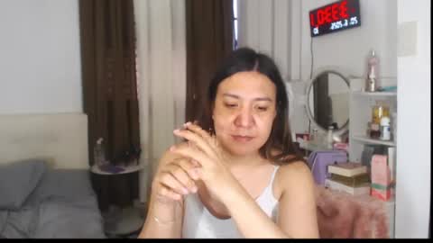 Snapshot of stellahugets chatting on June 20, 7:33 am Stella online show from June 20, 7:33 am