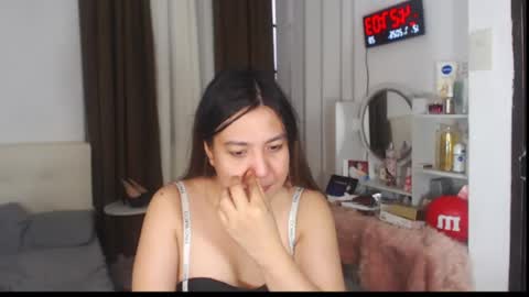 Stella online show from July 12, 8:27 am