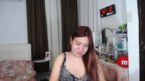 Stella online show from August 6, 9:17 pm