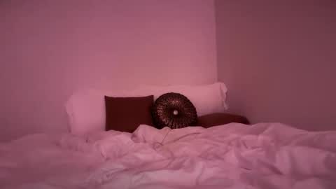 stellapearl online show from September 25, 5:55 am