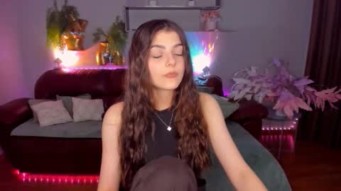 StellaRainbow online show from April 29, 3:38 pm