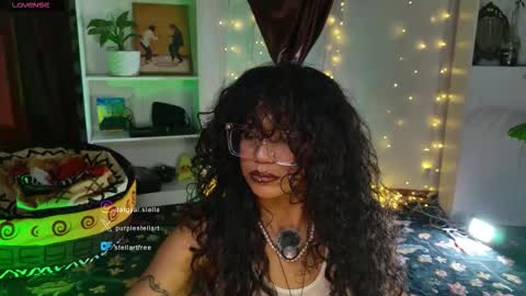stellart_ online show from March 27, 5:57 am