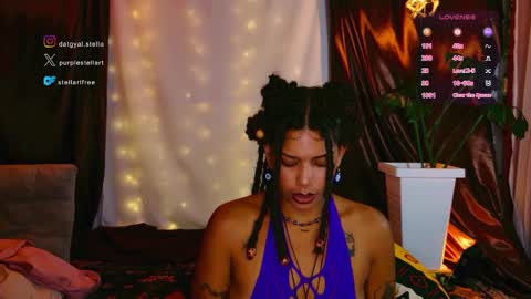 Snapshot of stellart_ chatting on June 7, 12:48 am stellart_ online show from June 7, 12:48 am