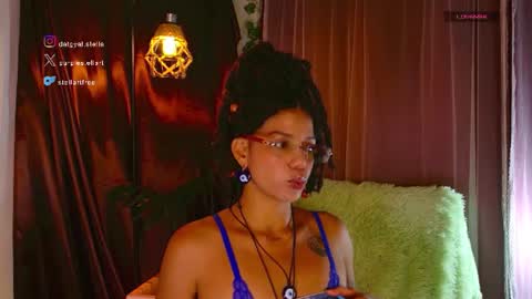 Snapshot of stellart_ chatting on June 12, 12:53 am stellart_ online show from June 12, 12:53 am
