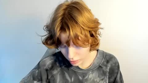 S T E L L A online show from January 6, 11:03 am