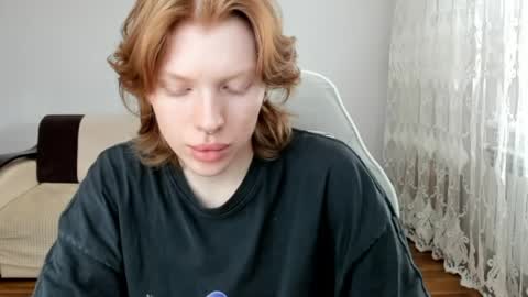 S T E L L A online show from April 27, 11:08 am