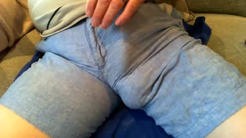 Snapshot of stemee chatting on July 3, 8:15 pm marriedsecretcrotchwatcher online show from July 3, 8:15 pm