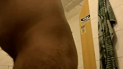 Snapshot of stenlyvrbich chatting on December 6, 9:35 pm lee online show from December 6, 9:35 pm