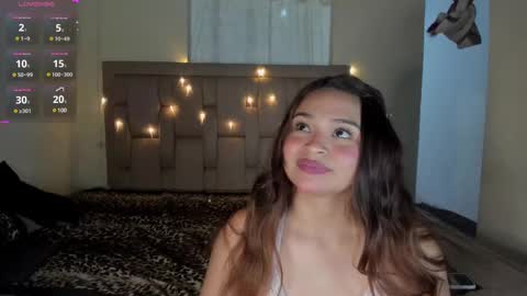 Snapshot of stepcouple__ chatting on February 20, 1:25 am Stepcouple online show from February 20, 1:25 am