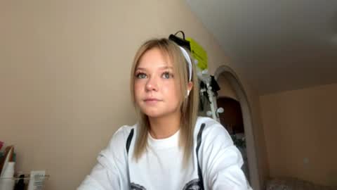 k-k-k-Kate online show from March 30, 11:11 am