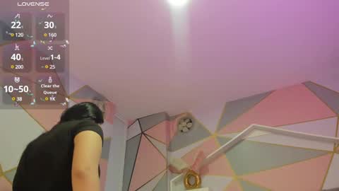 Snapshot of stephania_diamond chatting on February 5, 2:40 am online show from February 5, 2:40 am