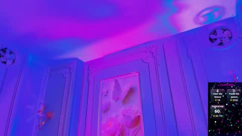 Snapshot of stephania_diamond chatting on November 2, 2:14 am online show from November 2, 2:14 am