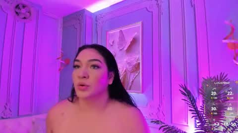 Snapshot of stephania_diamond chatting on November 11, 2:22 am online show from November 11, 2:22 am