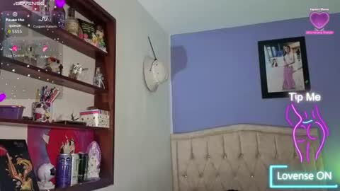 Stephania online show from June 10, 6:18 pm