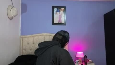 Stephania online show from June 18, 1:26 pm