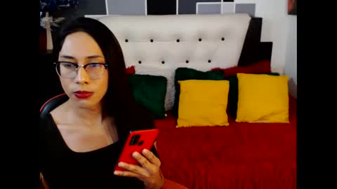 stephanie_dollss online show from May 26, 4:25 pm