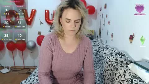 Stephanie   online show from March 17, 10:29 am