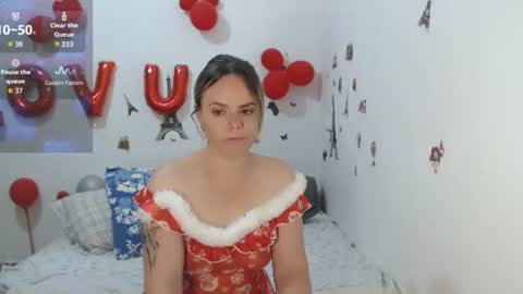 Snapshot of stephaniewild chatting on July 3, 10:10 am Stephanie online show from July 3, 10:10 am