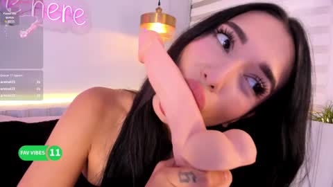 Snapshot of stephany__monroe chatting on October 9, 5:00 pm Stephany online show from October 9, 5:00 pm