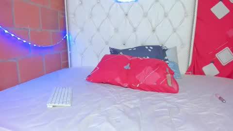 Snapshot of stephany_doll_ chatting on November 5, 11:21 am Anny online show from November 5, 11:21 am