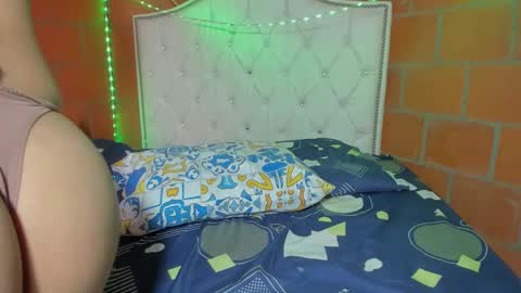 Snapshot of stephany_doll_ chatting on November 12, 3:12 pm Anny online show from November 12, 3:12 pm