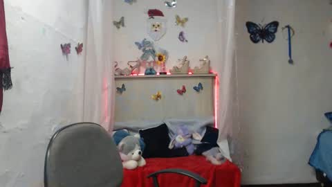 Snapshot of stephany_uwu chatting on January 8, 12:24 am Stephany independient model online show from January 8, 12:24 am