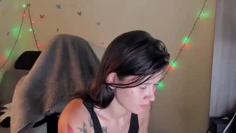 Snapshot of stephany_uwu chatting on February 21, 12:00 am Stephany independient model online show from February 21, 12:00 am