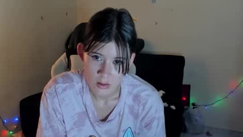 Snapshot of stephany_uwu chatting on March 8, 2:04 am Stephany independient model online show from March 8, 2:04 am