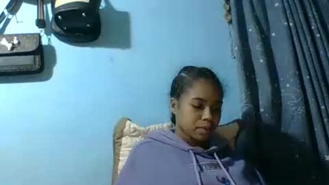 Snapshot of stephaolysca chatting on May 18, 5:52 pm stephaolysca online show from May 18, 5:52 pm