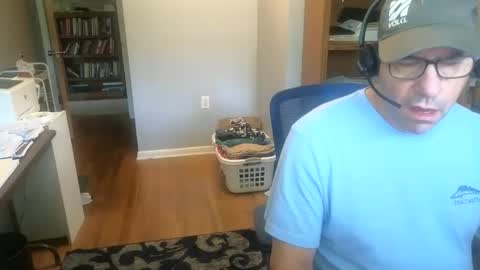 Snapshot of stephenhal9 chatting on September 13, 3:12 pm stephenhal9 online show from September 13, 3:12 pm