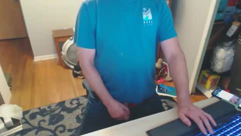 Snapshot of stephenhal9 chatting on November 25, 9:04 pm stephenhal9 online show from November 25, 9:04 pm