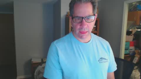 Snapshot of stephenhal9 chatting on November 29, 5:43 am stephenhal9 online show from November 29, 5:43 am