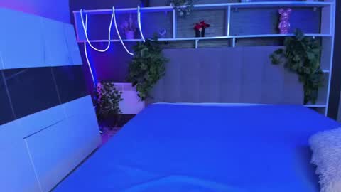 Stephie online show from July 22, 5:32 am