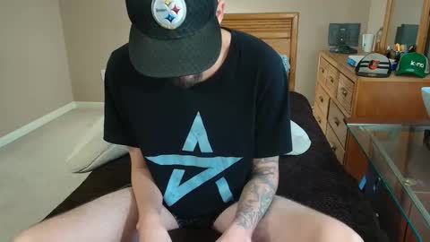 Snapshot of stephonstallion chatting on November 11, 7:58 pm Stephon Stallion online show from November 11, 7:58 pm