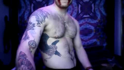 Snapshot of steppy77 chatting on December 23, 7:17 am Ch4mp4gn3 B00N4 online show from December 23, 7:17 am