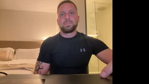Snapshot of steve897819 chatting on September 30, 7:41 pm steve897819 online show from September 30, 7:41 pm