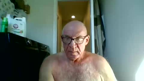 Snapshot of stevejons47 chatting on October 30, 2:40 pm stevejons47 online show from October 30, 2:40 pm