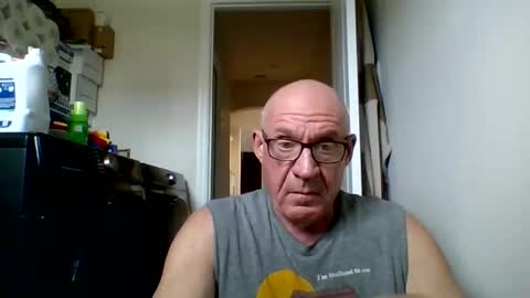 Snapshot of stevejons47 chatting on November 11, 3:45 pm stevejons47 online show from November 11, 3:45 pm