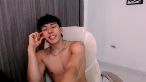 steven__connor online show from December 3, 3:03 am