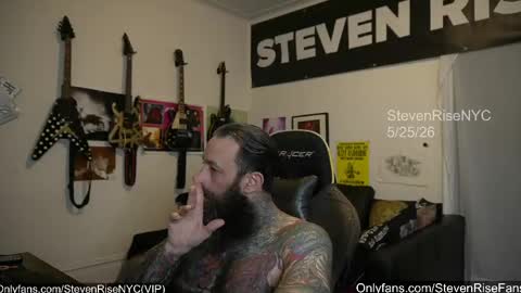 Snapshot of stevenrisenyc chatting on May 25, 11:22 pm StevenRiseNYC online show from May 25, 11:22 pm