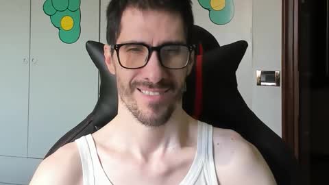 Snapshot of stevex870 chatting on September 15, 7:52 am Steve online show from September 15, 7:52 am