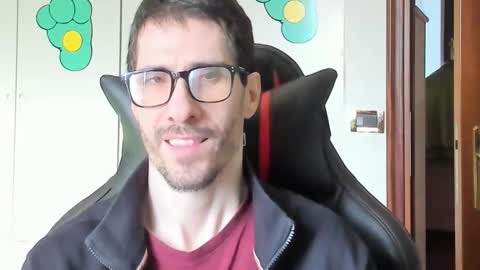 Snapshot of stevex870 chatting on October 1, 8:20 am Steve online show from October 1, 8:20 am