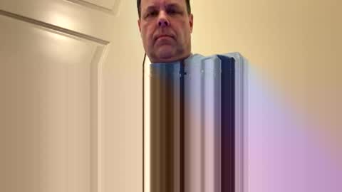 Snapshot of stevey123xyz chatting on April 14, 8:09 am stevey123xyz online show from April 14, 8:09 am