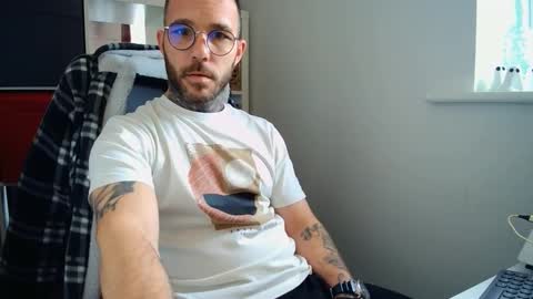 Snapshot of stevie_rae chatting on November 6, 10:27 am stevie_rae online show from November 6, 10:27 am