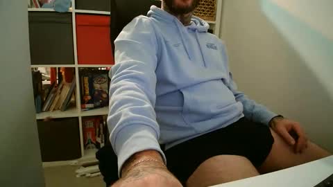 Snapshot of stevie_rae chatting on November 23, 10:42 pm stevie_rae online show from November 23, 10:42 pm