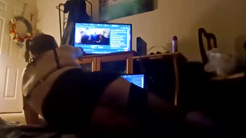 Snapshot of stevieee69xo chatting on October 16, 6:14 am stevieee69xo online show from October 16, 6:14 am